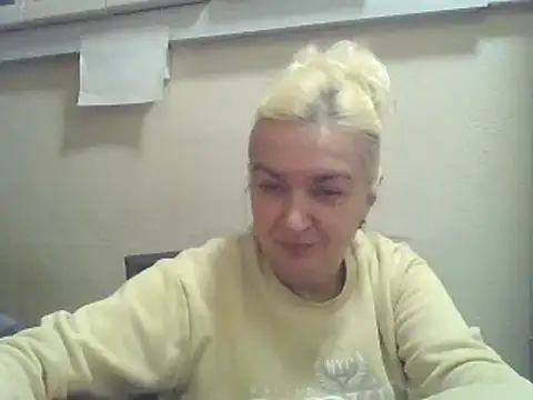 Snapshot of Meri798 chatting on November 2025 07:24:01 PM Meri798 online show from November 2025 07:24:01 PM