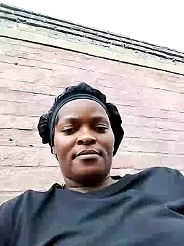 Snapshot of lovelyassbitch chatting on March 2025 01:34:02 PM lovelyassbitch online show from March 2025 01:34:02 PM