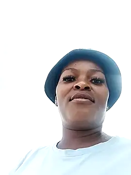 Snapshot of lovelyassbitch chatting on March 2025 09:02:02 AM lovelyassbitch online show from March 2025 09:02:02 AM