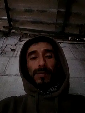 Snapshot of weedmanhot28 chatting on September 2025 11:42:01 PM weedmanhot28 online show from September 2025 11:42:01 PM