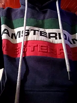 Snapshot of weedmanhot28 chatting on October 2025 08:25:01 PM weedmanhot28 online show from October 2025 08:25:01 PM