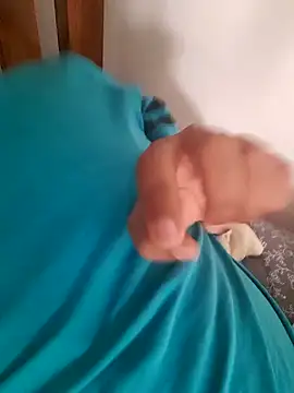 Snapshot of your_fuck_boy_00 chatting on February 2025 06:37:02 AM your fuck boy 00 online show from February 2025 06:37:02 AM