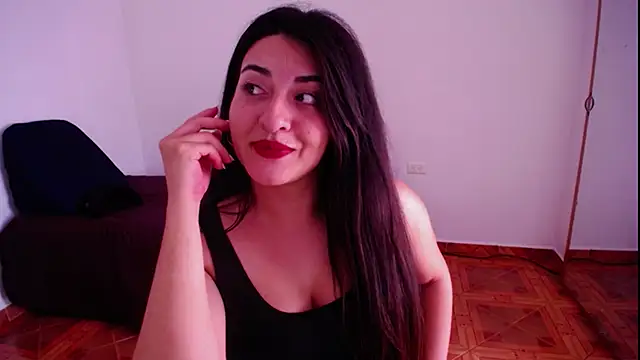 Snapshot of moritalatina chatting on November 2025 06:28:02 PM moritalatina online show from November 2025 06:28:02 PM