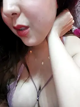 Snapshot of LoNa-daloua chatting on February 2025 06:57:02 PM LoNa-daloua online show from February 2025 06:57:02 PM