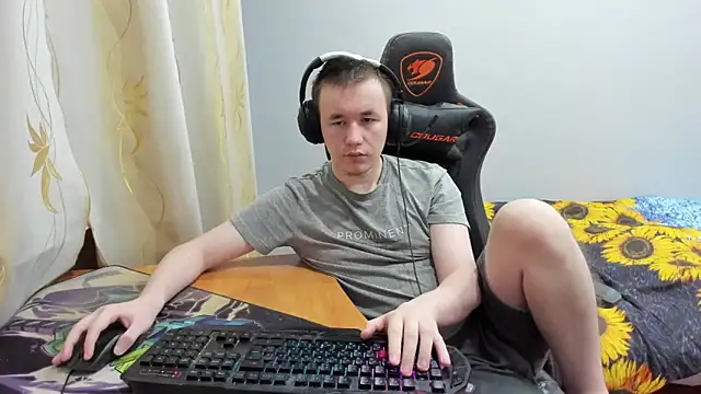 iliaskrislove online show from October 2025 02:34:01 AM