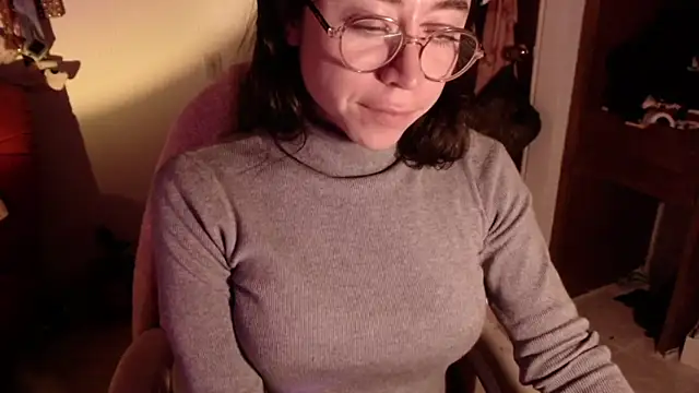 Snapshot of emily_pearl_ chatting on November 2025 10:51:01 PM emily pearl online show from November 2025 10:51:01 PM