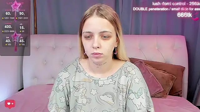 Alice Halle online show from October 2025 01:37:01 AM