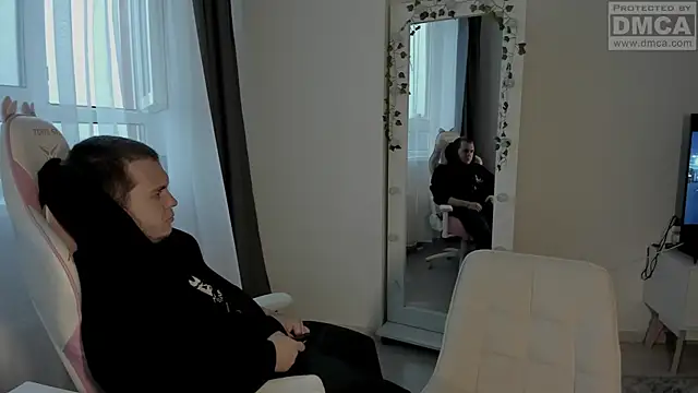 Snapshot of MashkaRay chatting on October 2025 02:25:02 PM MashkaRay online show from October 2025 02:25:02 PM