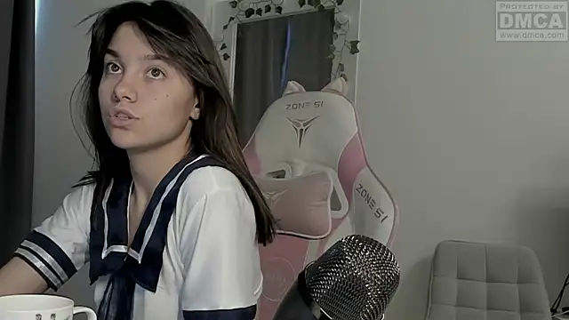 Snapshot of MashkaRay chatting on October 2025 06:43:01 AM MashkaRay online show from October 2025 06:43:01 AM