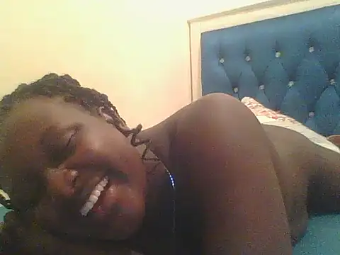 Snapshot of Heavy_ass chatting on February 2025 09:03:02 PM Heavy ass online show from February 2025 09:03:02 PM