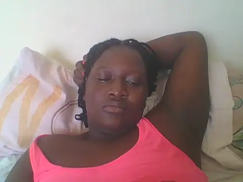 Snapshot of Heavy_ass chatting on February 2025 01:44:02 PM Heavy ass online show from February 2025 01:44:02 PM