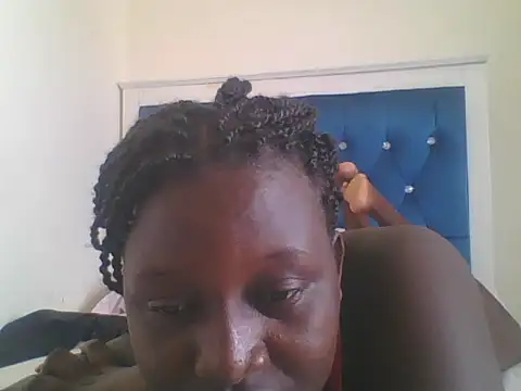 Snapshot of Heavy_ass chatting on February 2025 08:33:02 AM Heavy ass online show from February 2025 08:33:02 AM