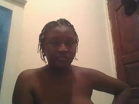 Snapshot of Heavy_ass chatting on March 2025 06:58:02 PM Heavy ass online show from March 2025 06:58:02 PM