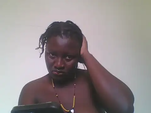 Snapshot of Heavy_ass chatting on March 2025 07:02:01 AM Heavy ass online show from March 2025 07:02:01 AM