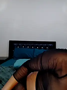 Snapshot of Sugartonguexx chatting on October 2025 07:55:02 PM Sugartonguexx online show from October 2025 07:55:02 PM