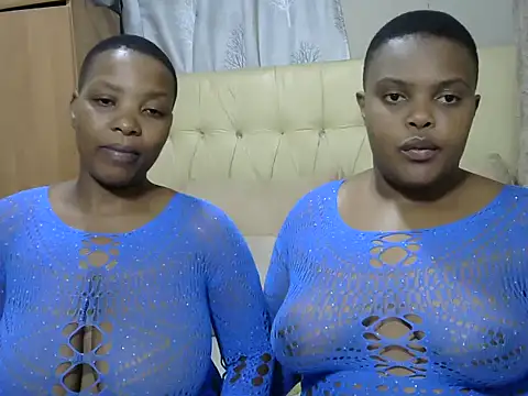 Snapshot of Xxxsluts chatting on January 2025 11:20:01 PM Xxxsluts online show from January 2025 11:20:01 PM