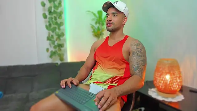 LincomAmith online show from January 2025 03:18:02 AM