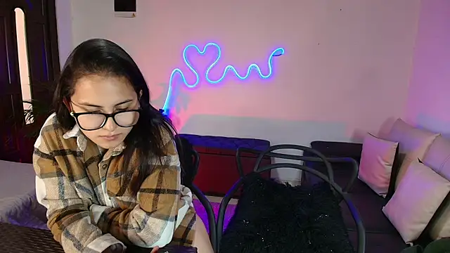 Jules n Gia online show from January 2025 03:54:02 PM