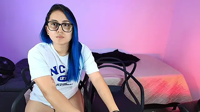 Jules n Gia online show from March 2025 09:01:02 PM