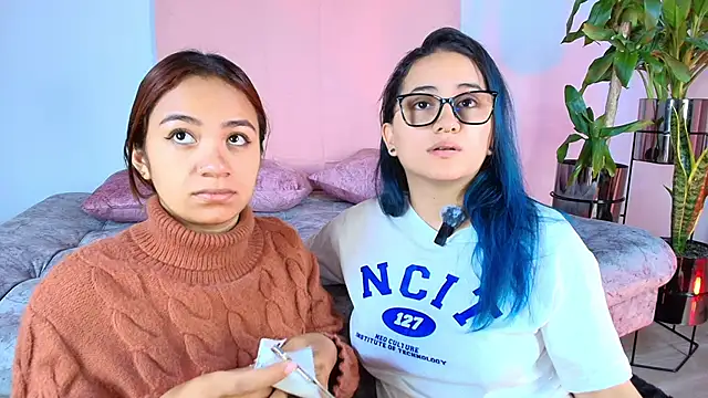 Jules n Gia online show from September 2025 10:30:02 AM