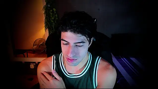 Snapshot of newjeff chatting on September 2025 04:12:02 PM newjeff online show from September 2025 04:12:02 PM