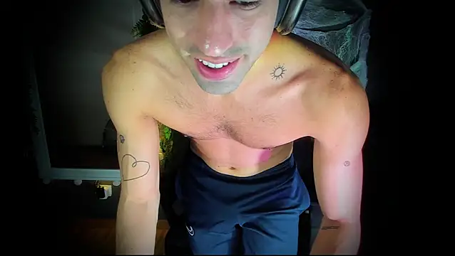 Snapshot of newjeff chatting on November 2025 12:21:01 AM newjeff online show from November 2025 12:21:01 AM