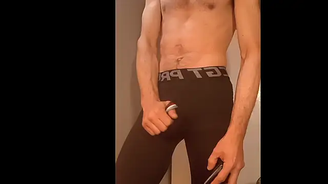 Snapshot of slendt94 chatting on October 2025 10:27:01 AM slendt94 online show from October 2025 10:27:01 AM