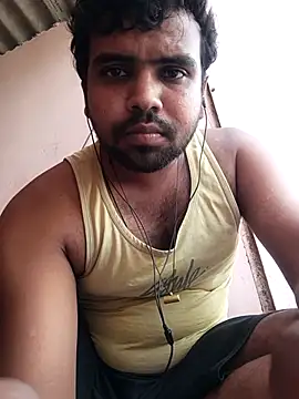 MeFeellove online show from October 2025 08:34:02 AM