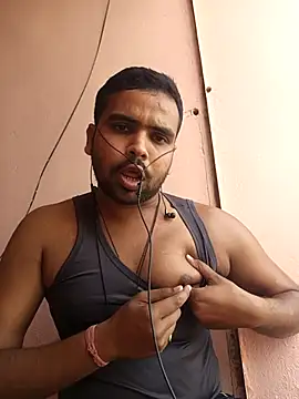 MeFeellove online show from November 2025 09:09:01 AM