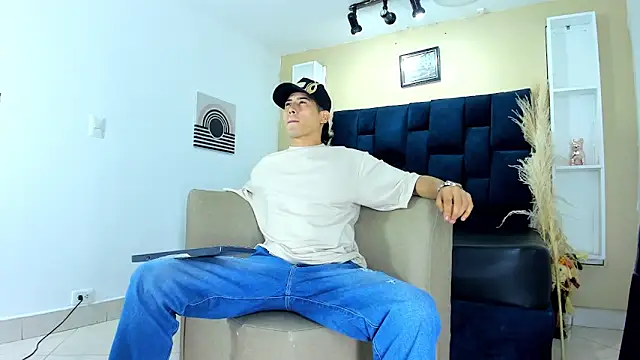 Snapshot of Jhonn_Rhyss chatting on September 2025 02:16:02 AM Jhonn Rhyss online show from September 2025 02:16:02 AM