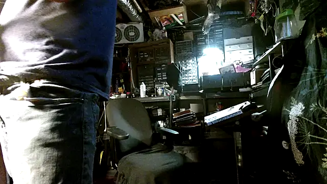 mrwinsalot88 online show from October 2025 10:58:02 AM