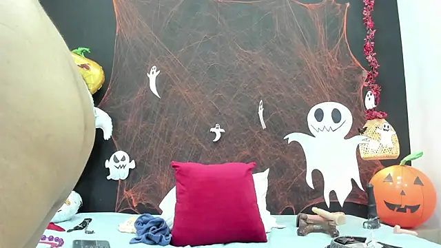 Snapshot of Luna_smit08 chatting on October 2025 08:13:02 PM Luna smit08 online show from October 2025 08:13:02 PM