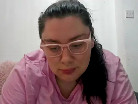 Bustycurves online show from October 2025 09:00:02 PM