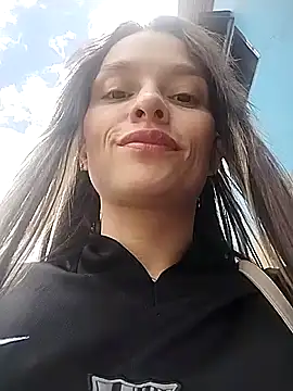 Snapshot of manu_lara chatting on September 2025 06:18:02 PM manu lara online show from September 2025 06:18:02 PM