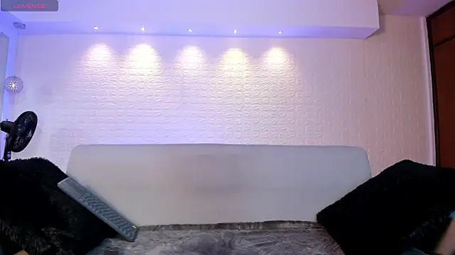 violet scott online show from January 2025 11:39:02 AM