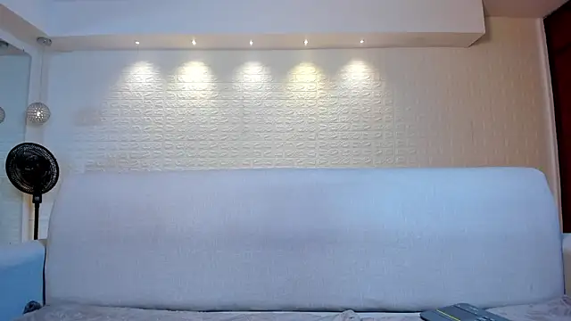 violet scott online show from March 2025 05:07:02 PM