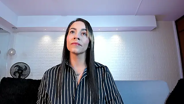 violet scott online show from November 2025 10:37:02 AM