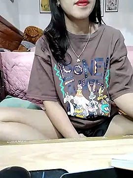 Snapshot of cream1299 chatting on October 2025 08:20:01 PM cream1299 online show from October 2025 08:20:01 PM