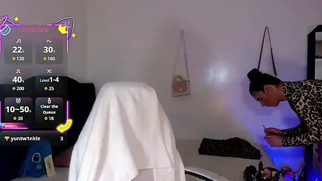 Snapshot of la_ratona_1 chatting on September 2025 07:29:01 PM la ratona 1 online show from September 2025 07:29:01 PM