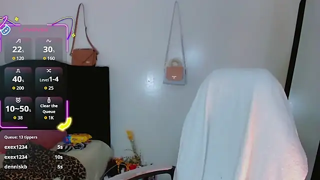 Snapshot of la_ratona_1 chatting on October 2025 12:36:01 PM la ratona 1 online show from October 2025 12:36:01 PM