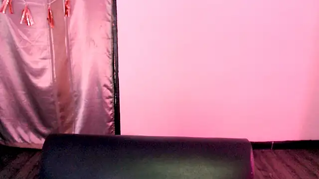 Nicole Colette  online show from January 2025 03:24:01 PM