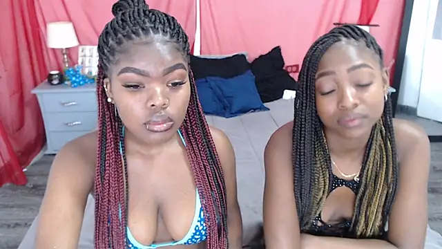 Nicole Colette  online show from March 2025 12:11:02 PM