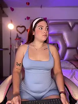 Chloee Evans1 online show from March 2025 07:06:02 PM