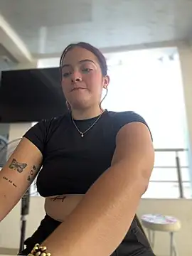 Chloee Evans1 online show from March 2025 06:12:02 PM