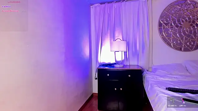 Chloee Evans1 online show from September 2025 06:42:01 PM