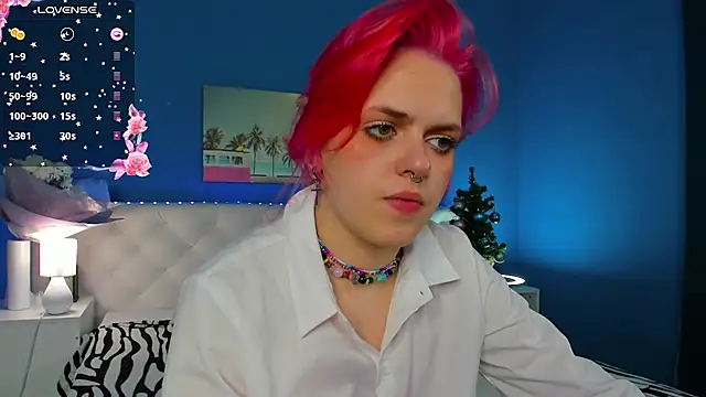 Roxy Wi online show from December 2024 02:28:02 PM