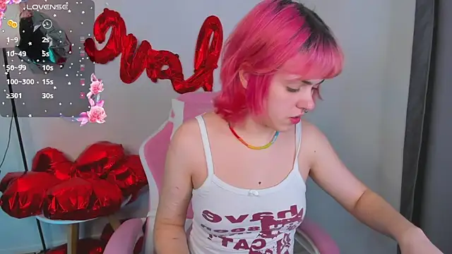 Roxy Wi online show from February 2025 08:16:01 AM