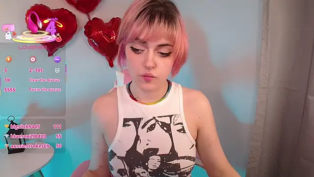Roxy Wi online show from March 2025 11:30:02 AM