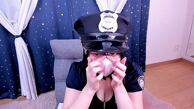 p RUMiMi online show from October 2025 11:00:01 AM