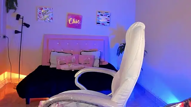 keyla roberts777 online show from February 2025 03:45:01 AM